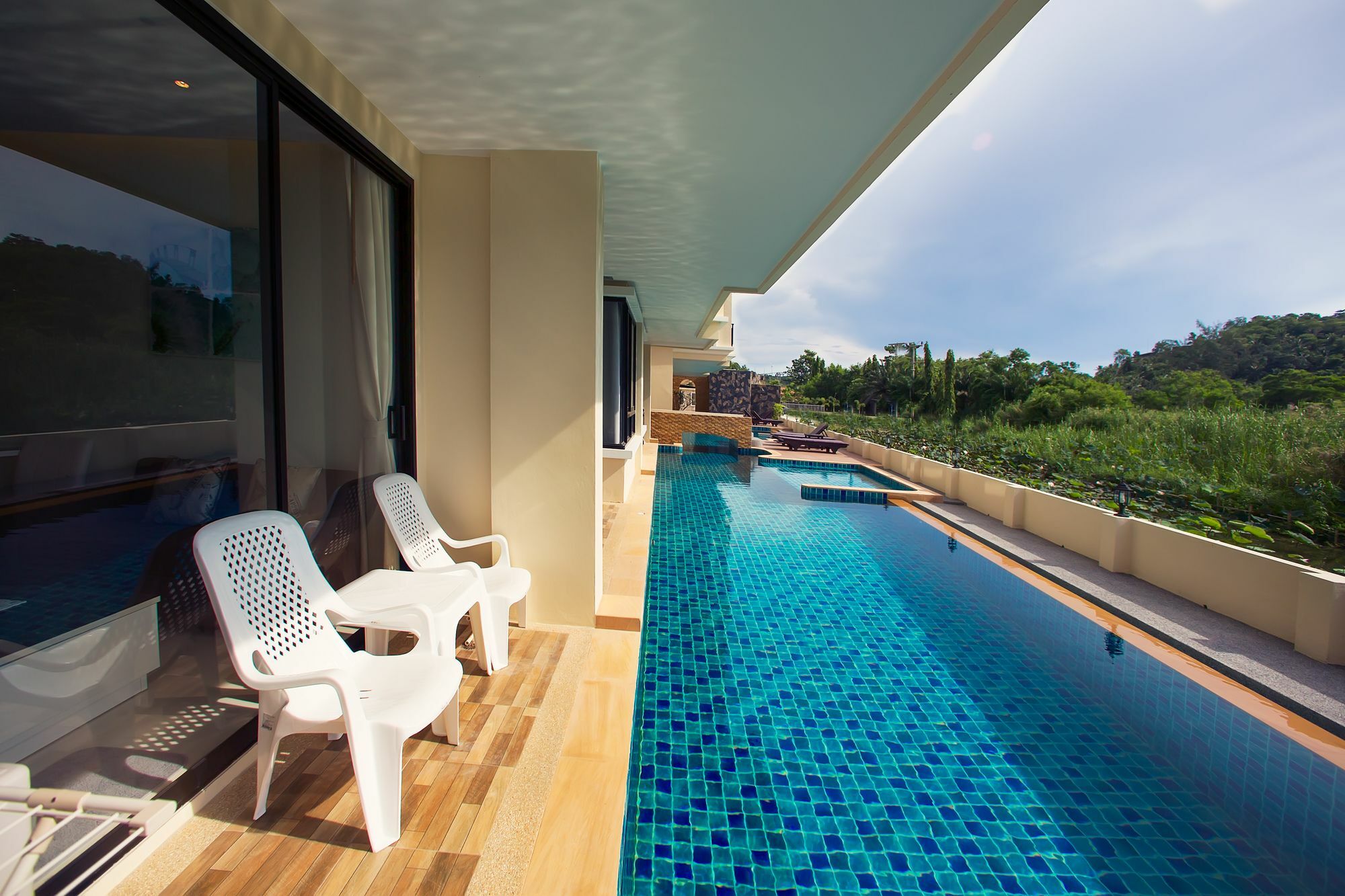 The Lago Apartments Rawai Екстериор снимка